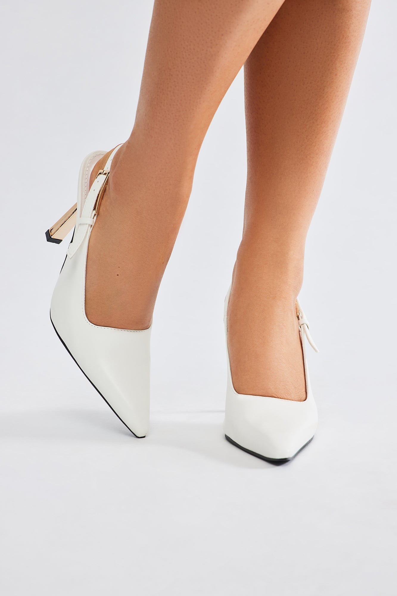 Put The Time In Slingback Pumps - White