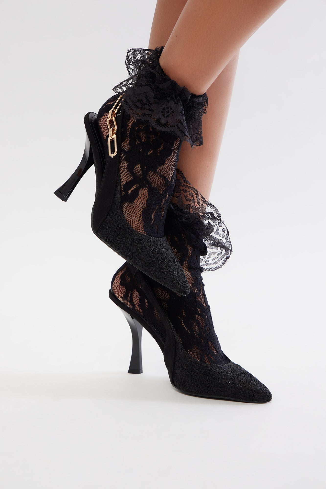 Elvera Slingback Pumps - Black